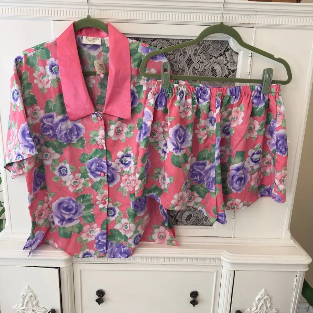 BNWT Vintage Victoria’s Secret Gold Label Floral Short Sleeve Shorts Pajama Set